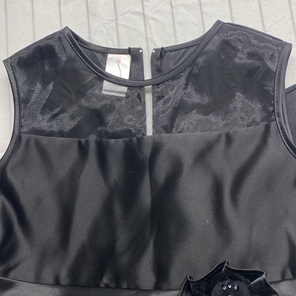 Julia Lee Satin Elegant Black Kids Dress with Floral Accent, knee Lenght Size12 - Picture 11 of 11